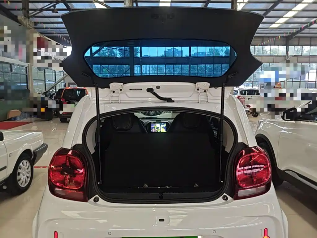 Roewe Clever — миниатюра 19