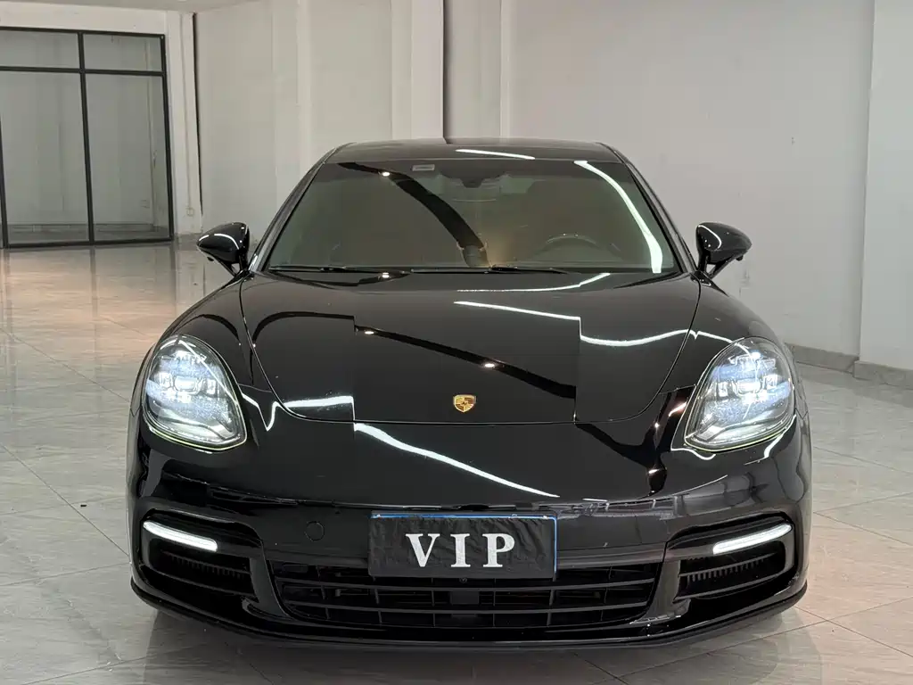 Porsche Panamera — миниатюра 2