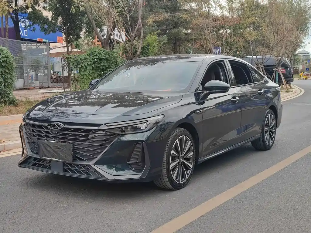 Chery Arrizo 8