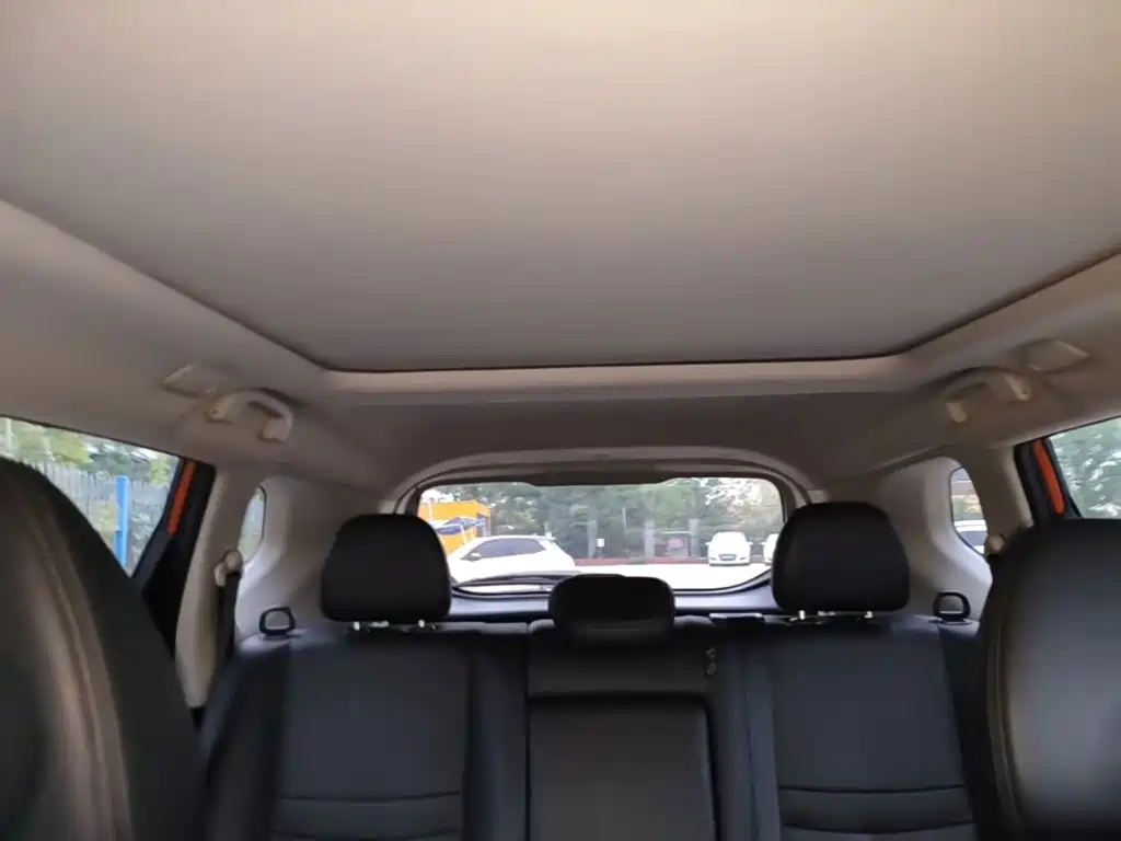 Nissan X-Trail — миниатюра 18