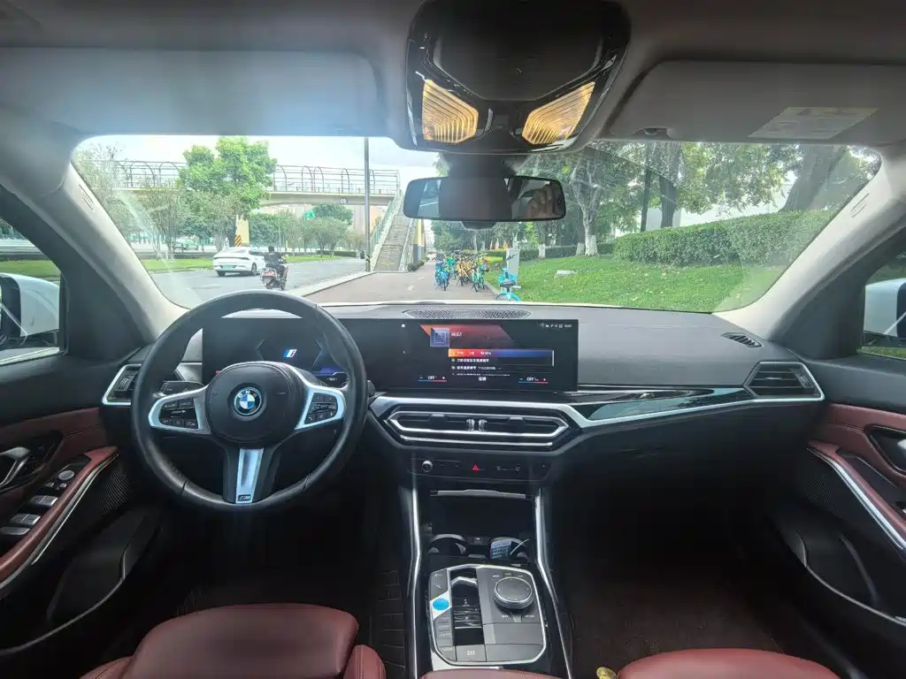 BMW i3 — миниатюра 8