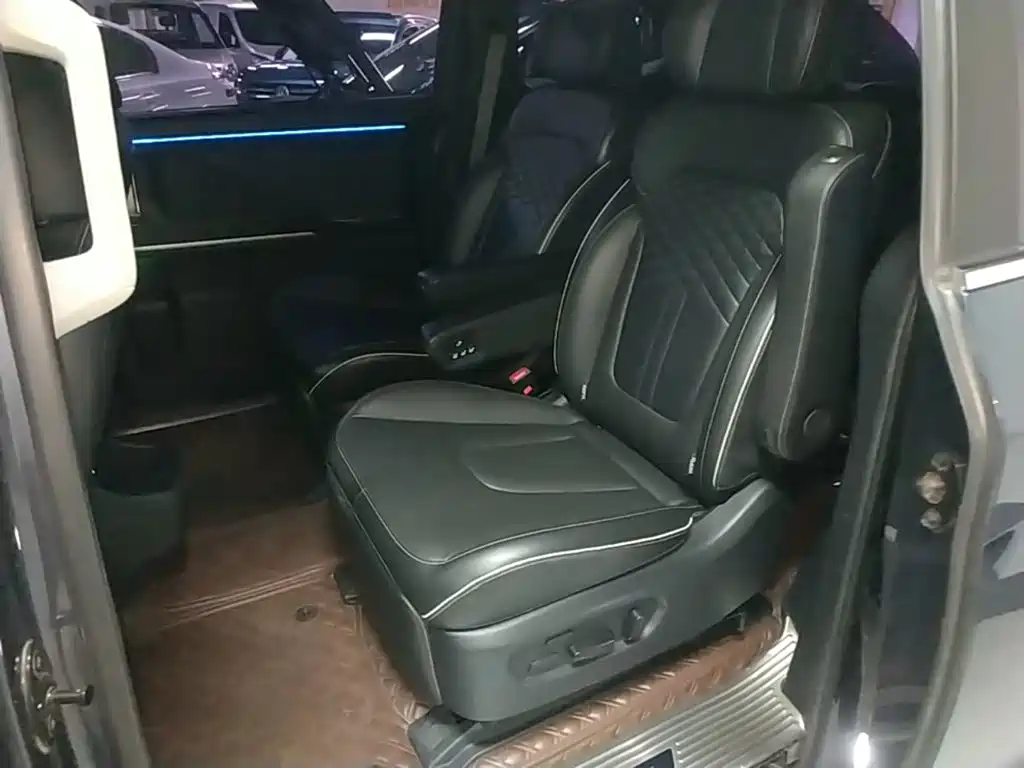 Hyundai Custo — миниатюра 17