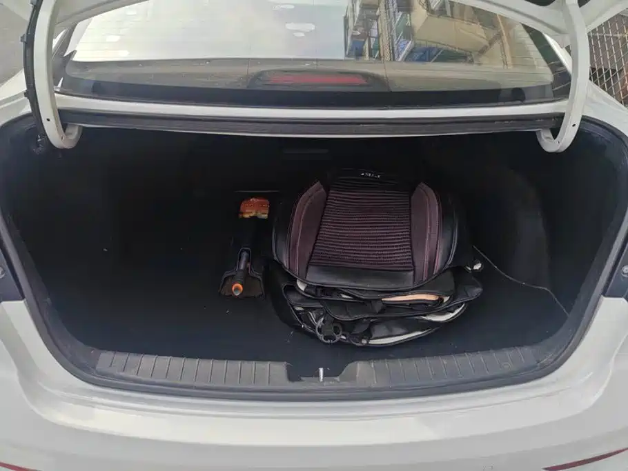 Hyundai Mistra — миниатюра 4