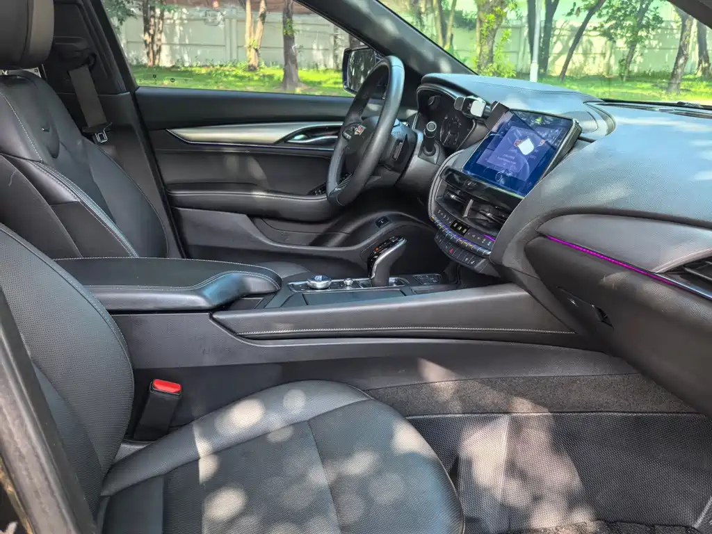 Cadillac CT5 — миниатюра 8