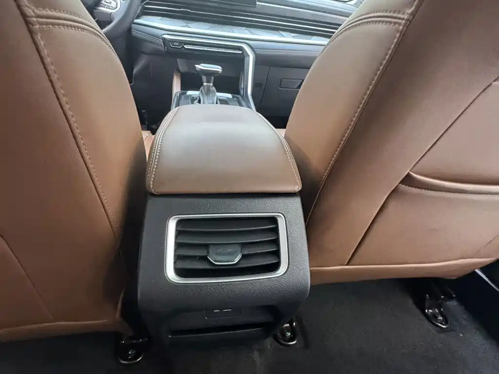 Geely Vision X6 — миниатюра 13