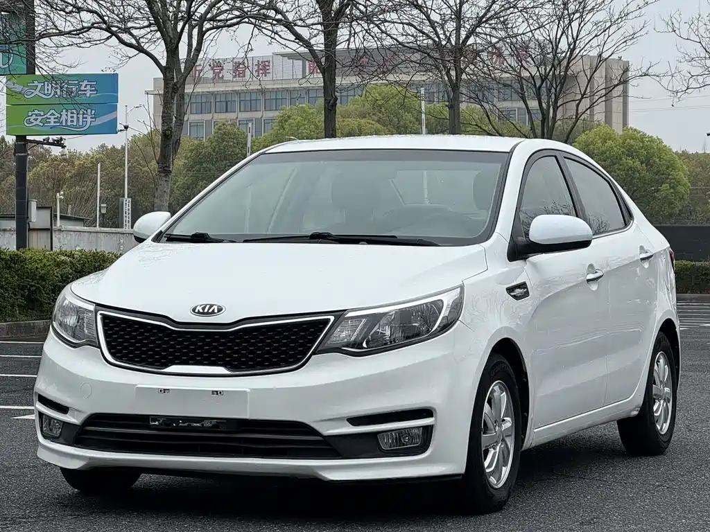 Kia K2 2015