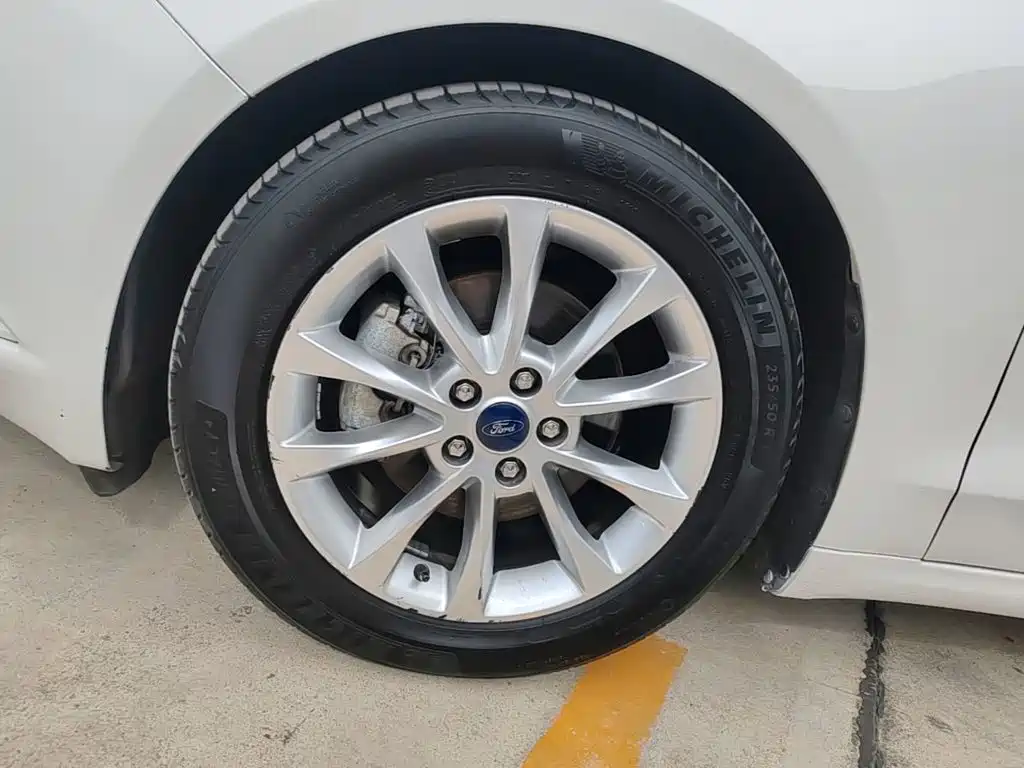 Ford Mondeo — миниатюра 23