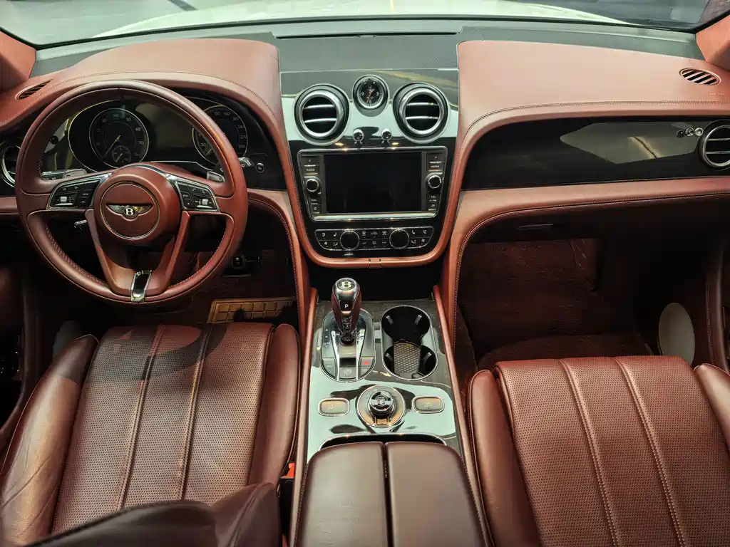 Bentley Bentayga — миниатюра 23