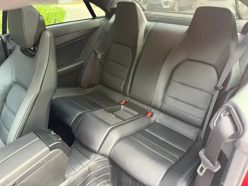 Mercedes-Benz E-Class (Import) — миниатюра 4