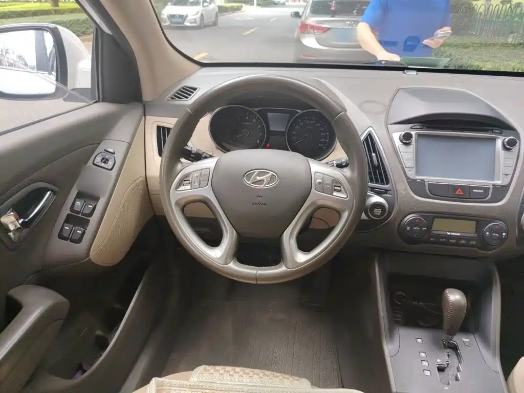 Hyundai ix35 — миниатюра 6