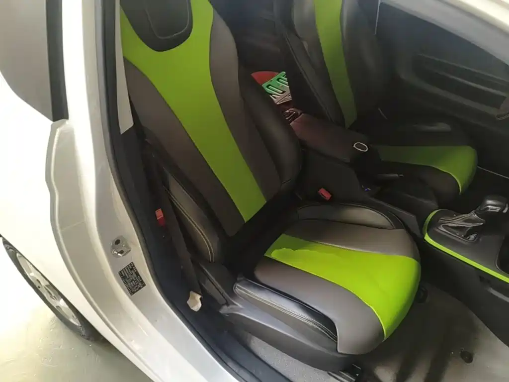 Roewe Clever — миниатюра 25
