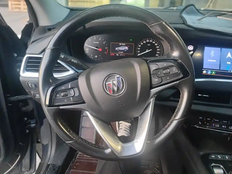 Buick Enclave — миниатюра 15