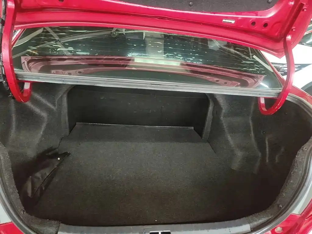 Toyota Yaris L — миниатюра 19