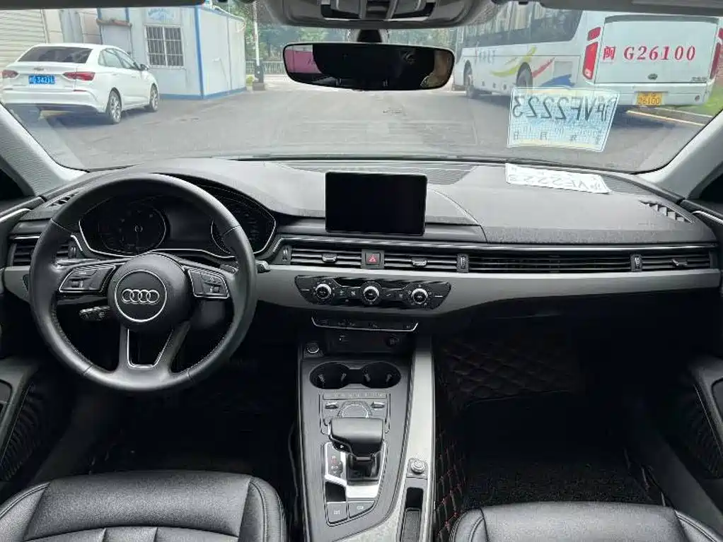 Audi A4L — миниатюра 5