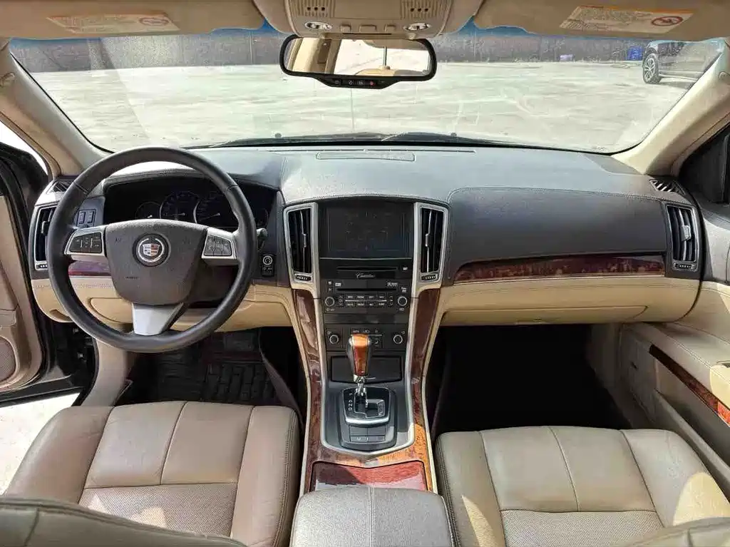 Cadillac SLS 2011 2.0T Elite