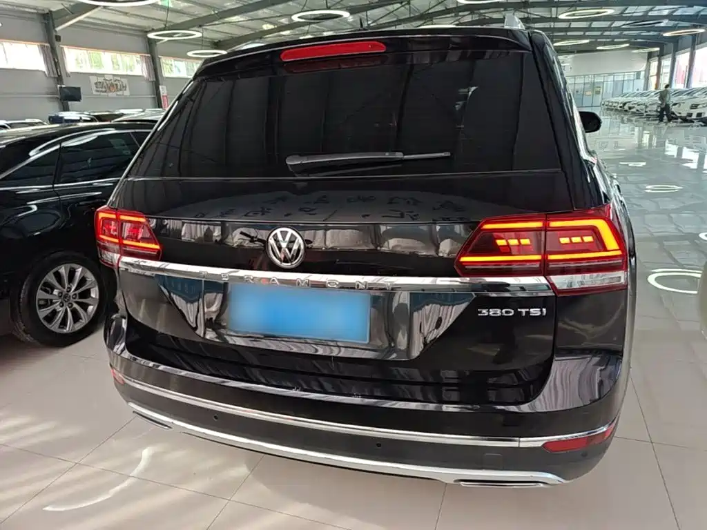 Volkswagen Teramont — миниатюра 6