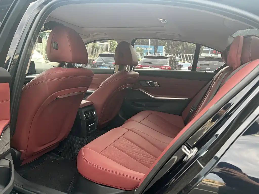 BMW 3 Series — миниатюра 10