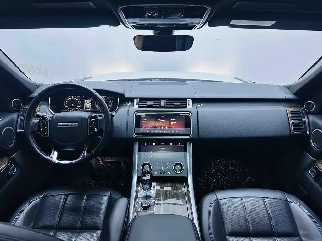 Land Rover Sport PHEV — миниатюра 10