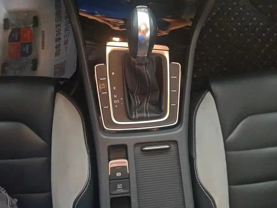 Volkswagen Golf — миниатюра 16