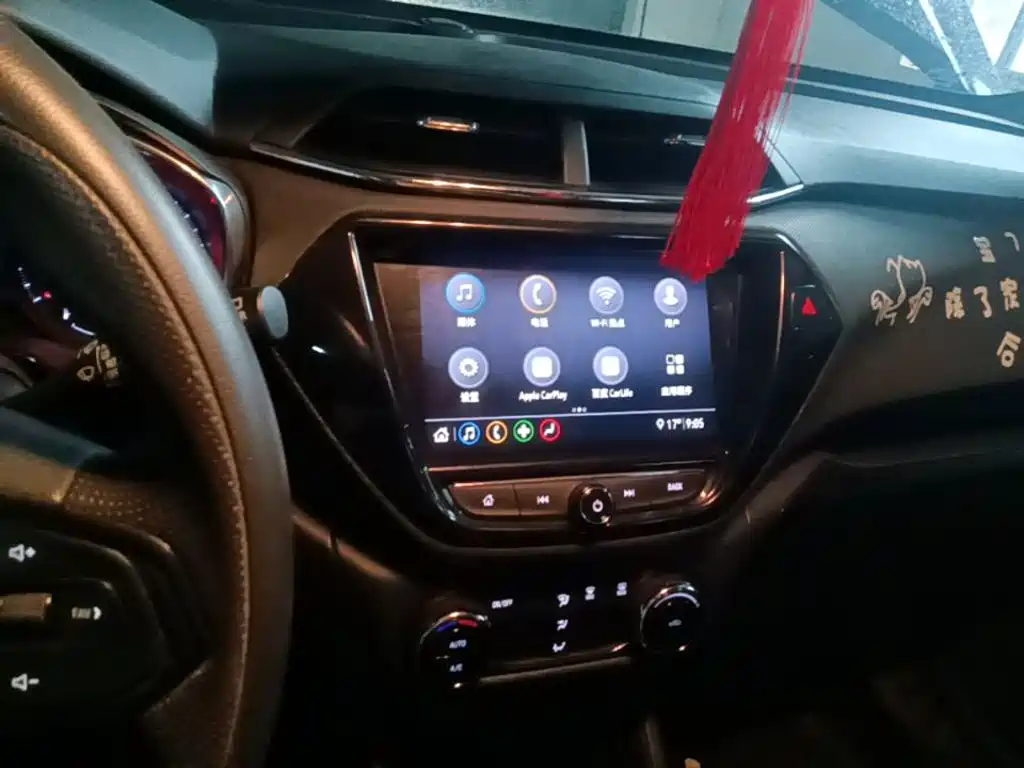 Chevrolet Tracker — миниатюра 13