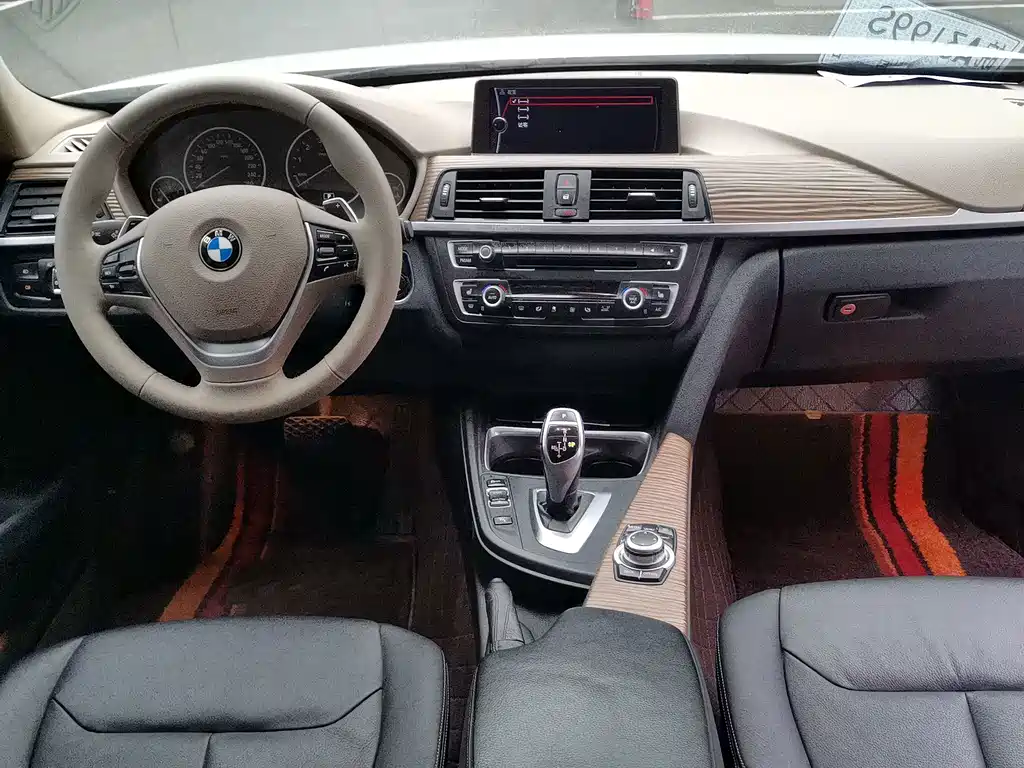 BMW 3 Series — миниатюра 13