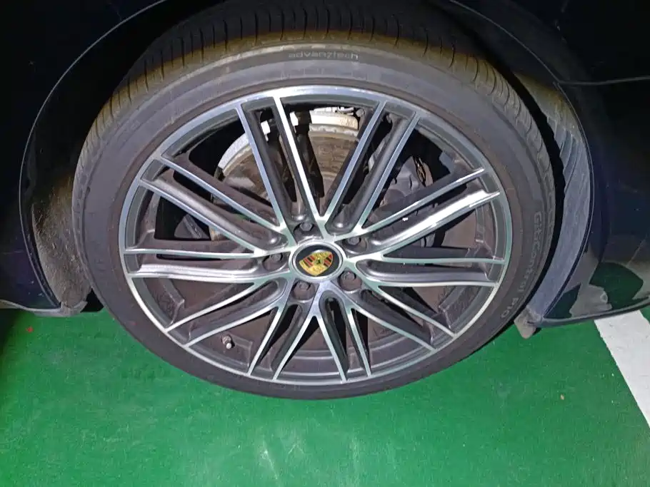 Porsche Panamera — миниатюра 6
