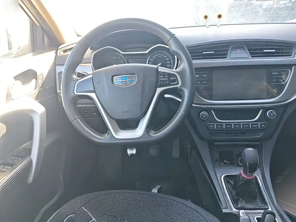 Geely Emgrand — миниатюра 11