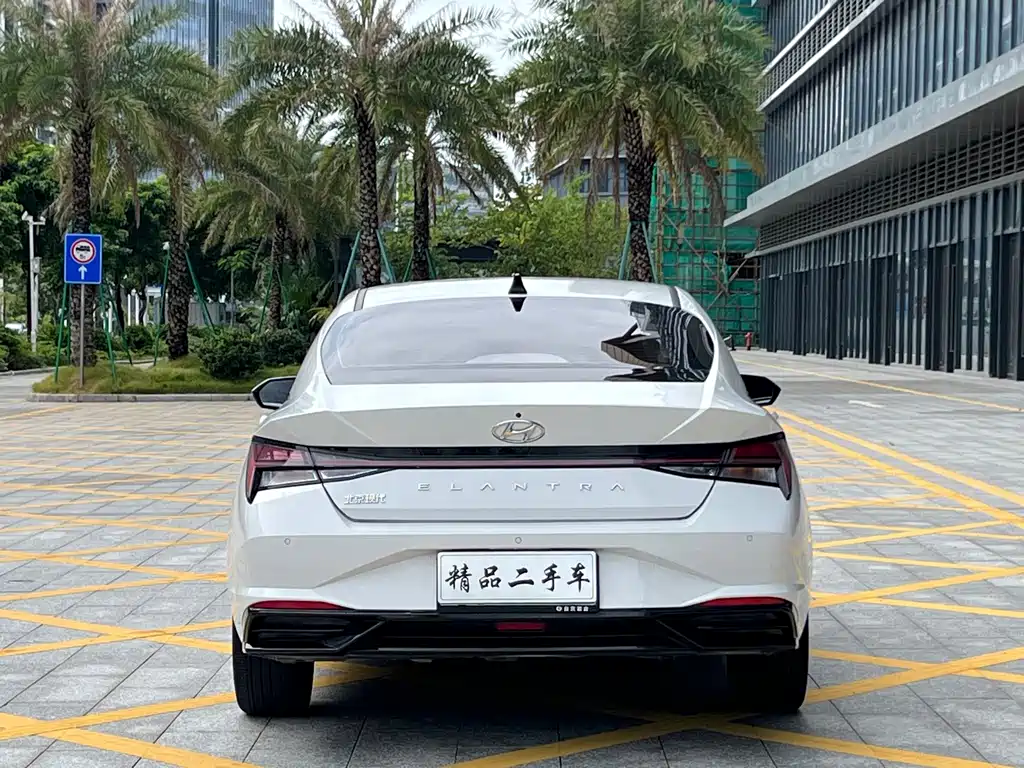 Hyundai Elantra — миниатюра 5