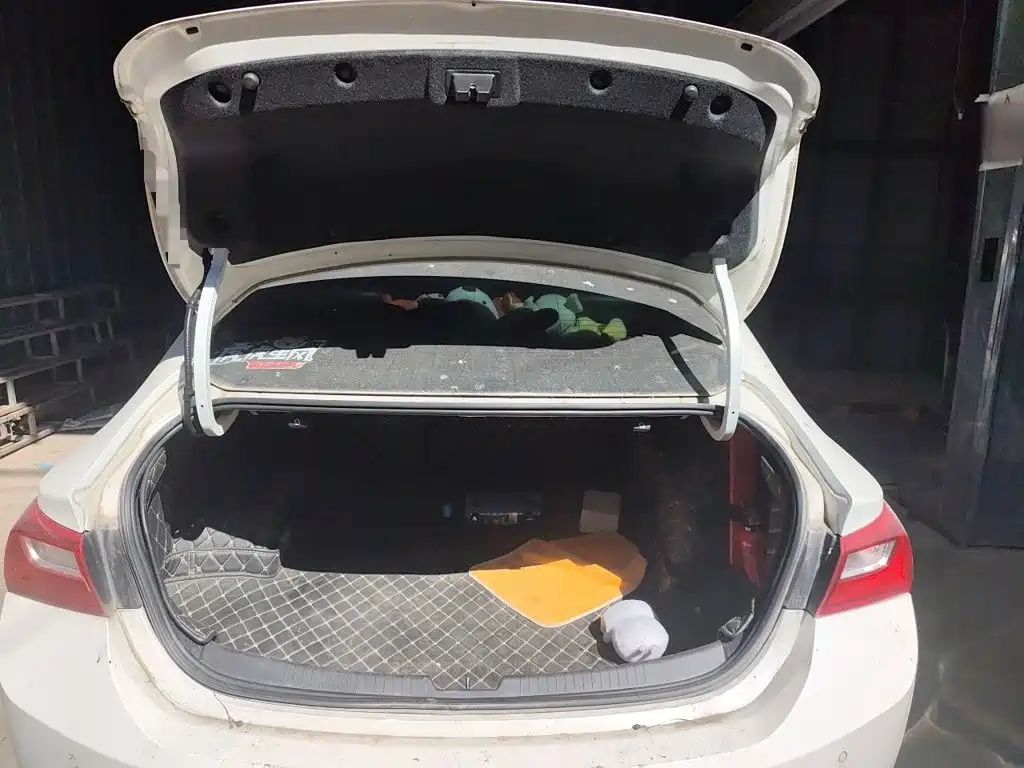 Chevrolet Malibu XL — миниатюра 16