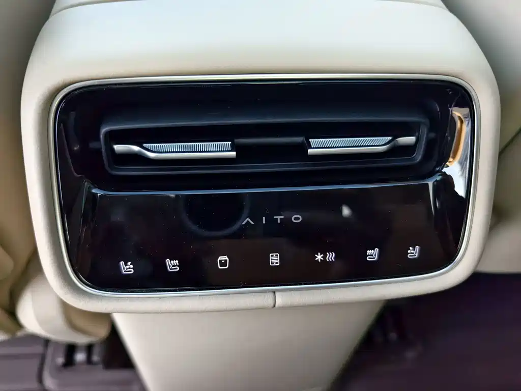 AITO AITO M6 — миниатюра 8