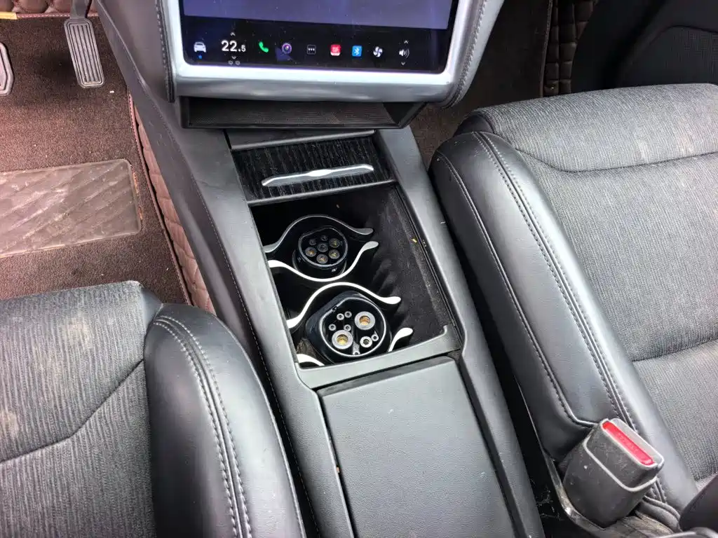 Tesla Model X — миниатюра 18