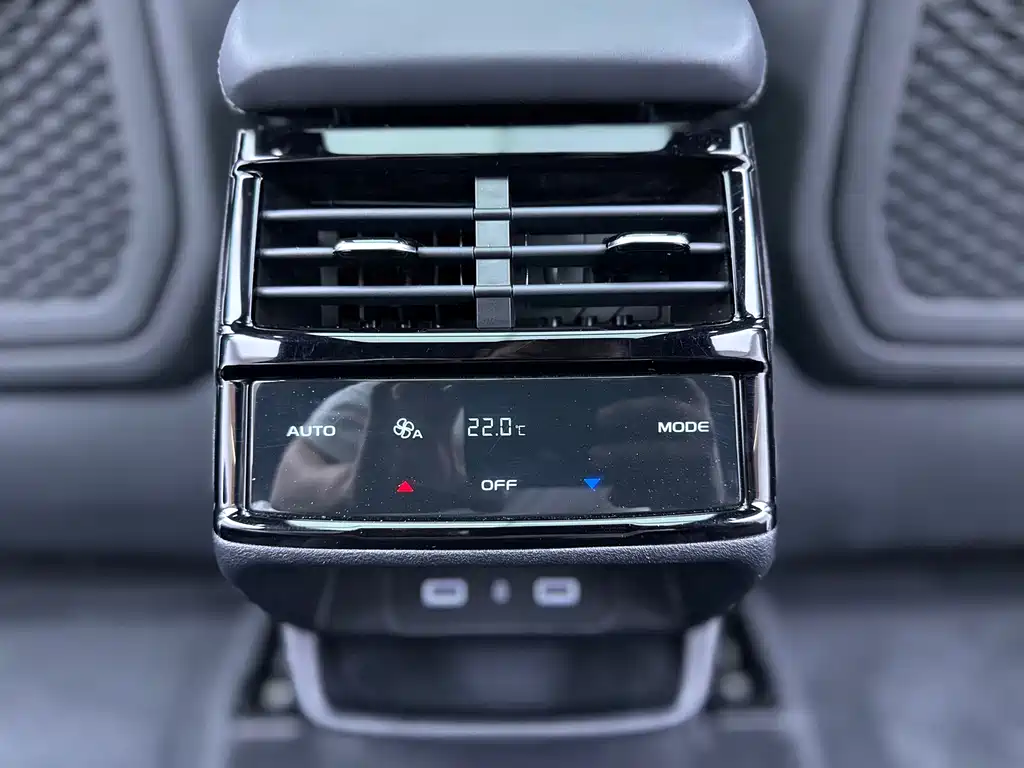 Geely Xingyue L — миниатюра 25
