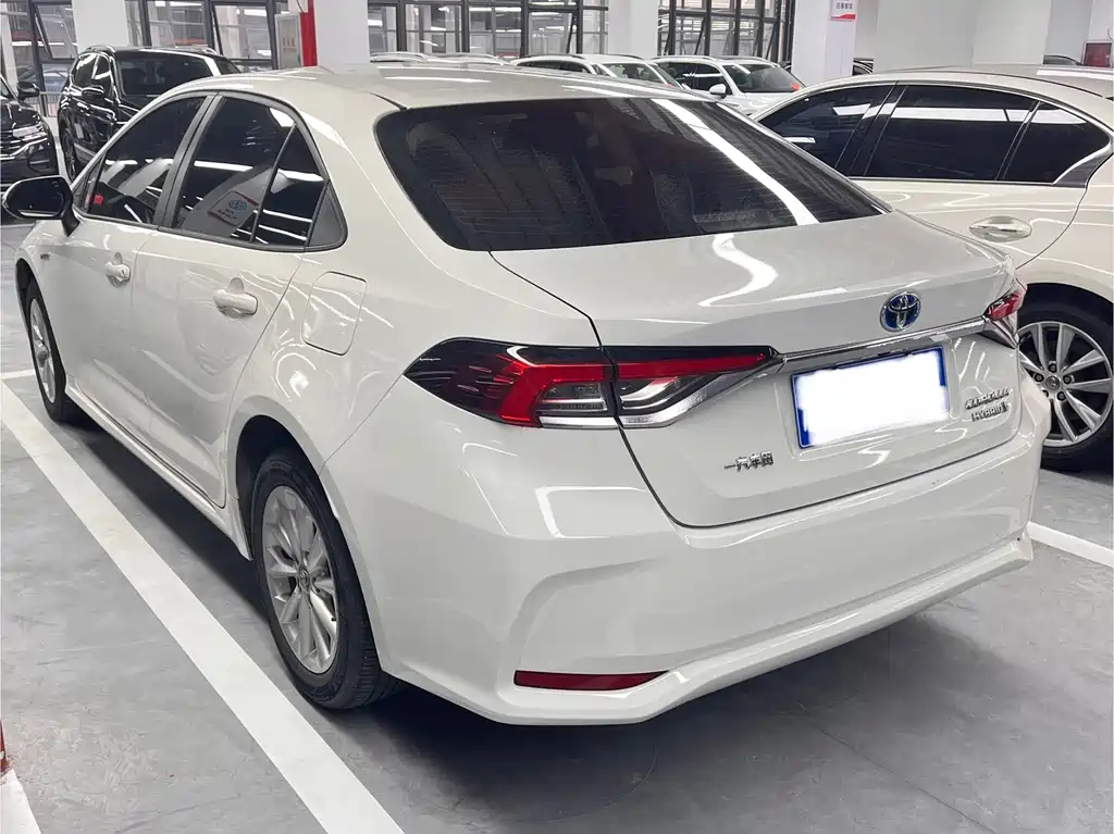 Toyota Corolla — миниатюра 13