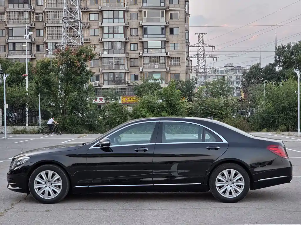 Mercedes-Benz S-Class — миниатюра 7