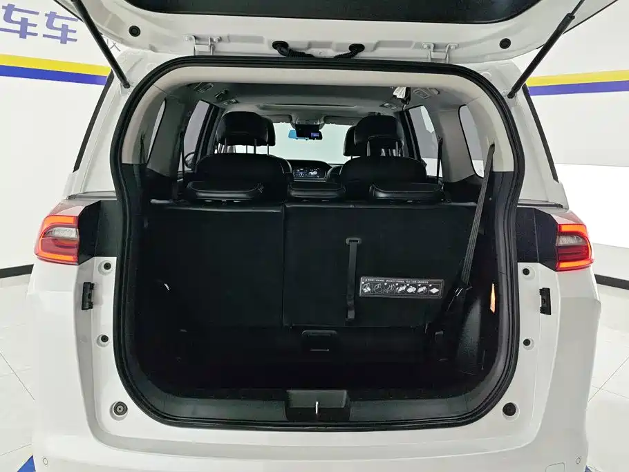 GAC Motor Trumpchi M6 — миниатюра 4