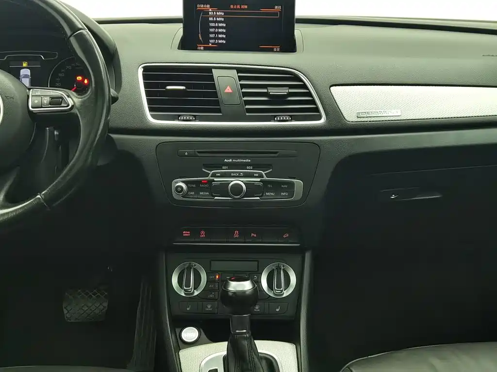 Audi Q3 (Import) — миниатюра 12