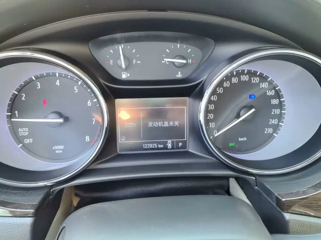 Buick Verano — миниатюра 12