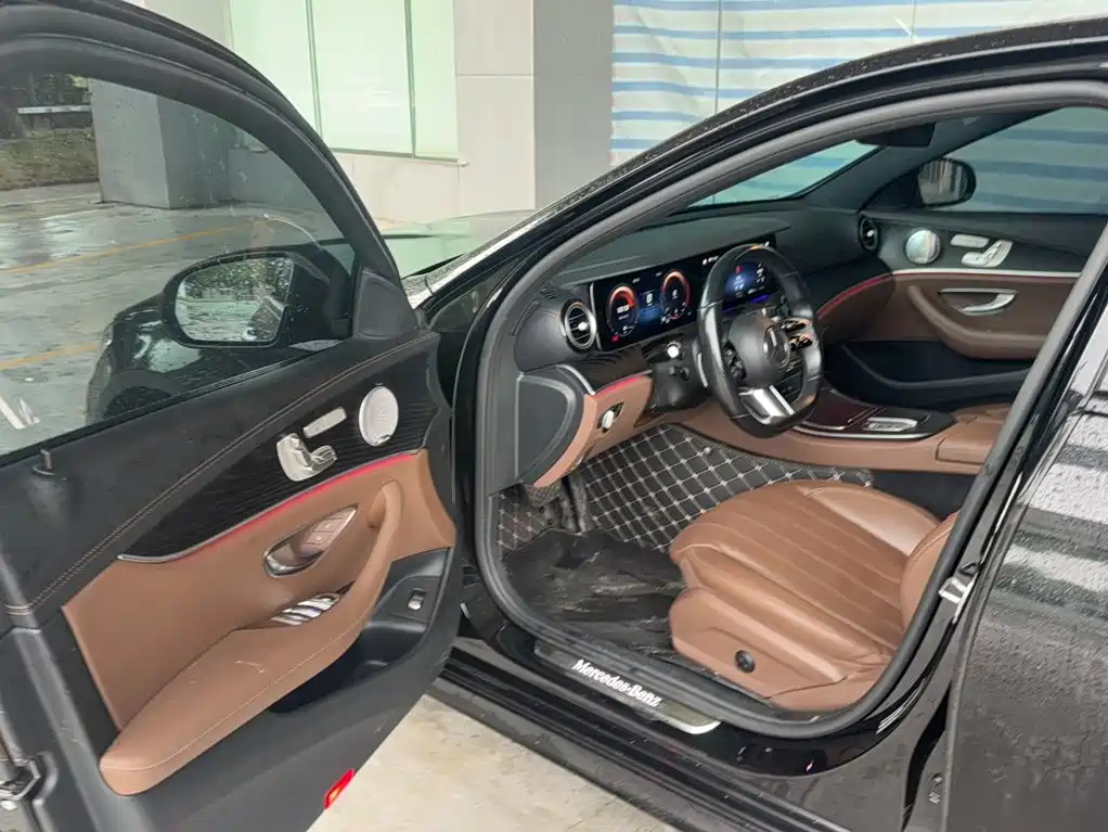 Mercedes-Benz E-Class (Import) — миниатюра 22