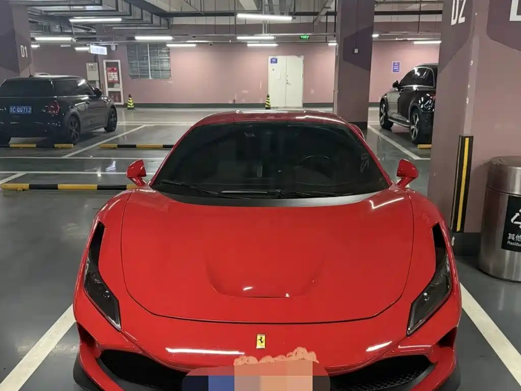 Ferrari F8 — миниатюра 2