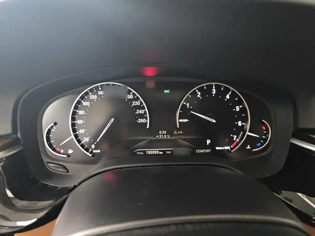 BMW 5 Series — миниатюра 4