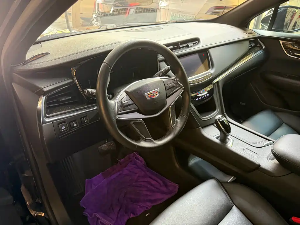 Cadillac XT5 — миниатюра 4