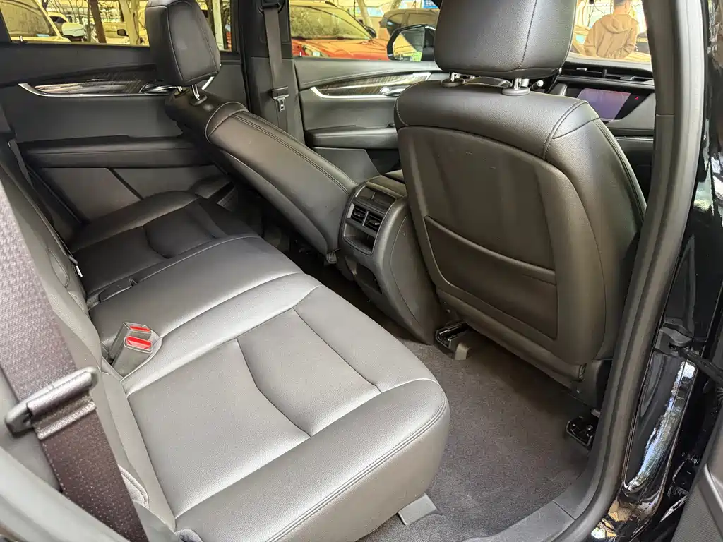 Cadillac XT5 — миниатюра 9