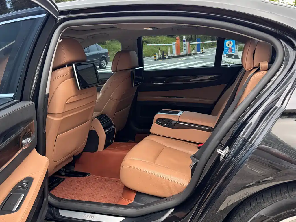 BMW 7 Series 7 2013 730Li Luxury