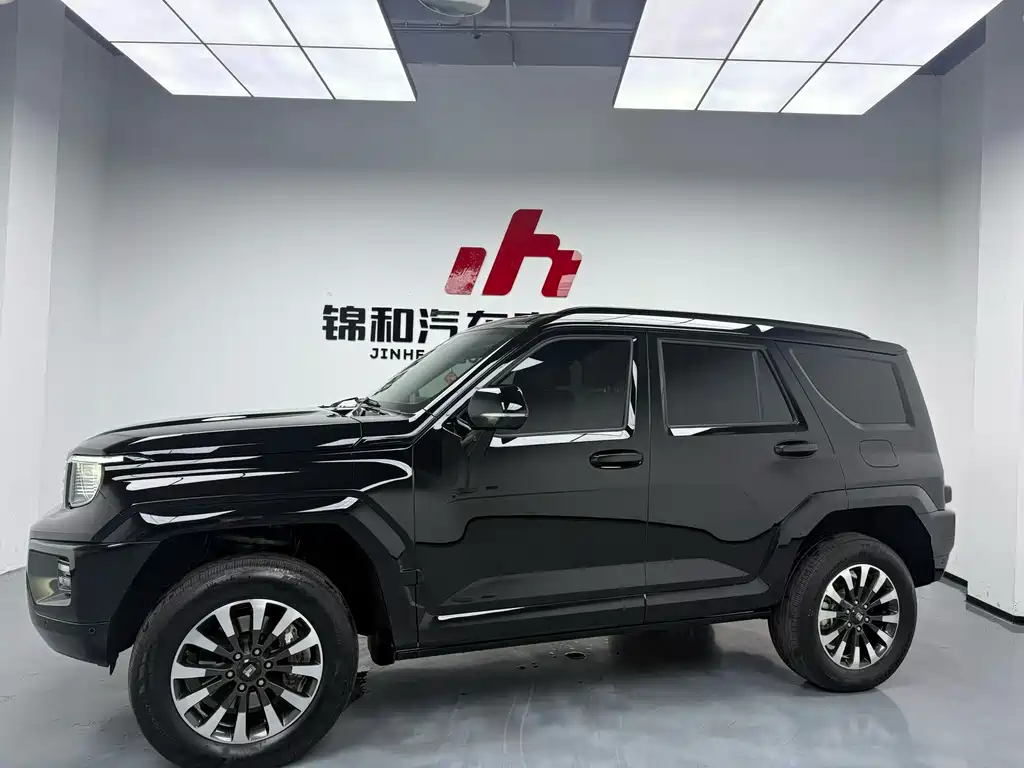 TANK TANK 700 NEW ENERGY