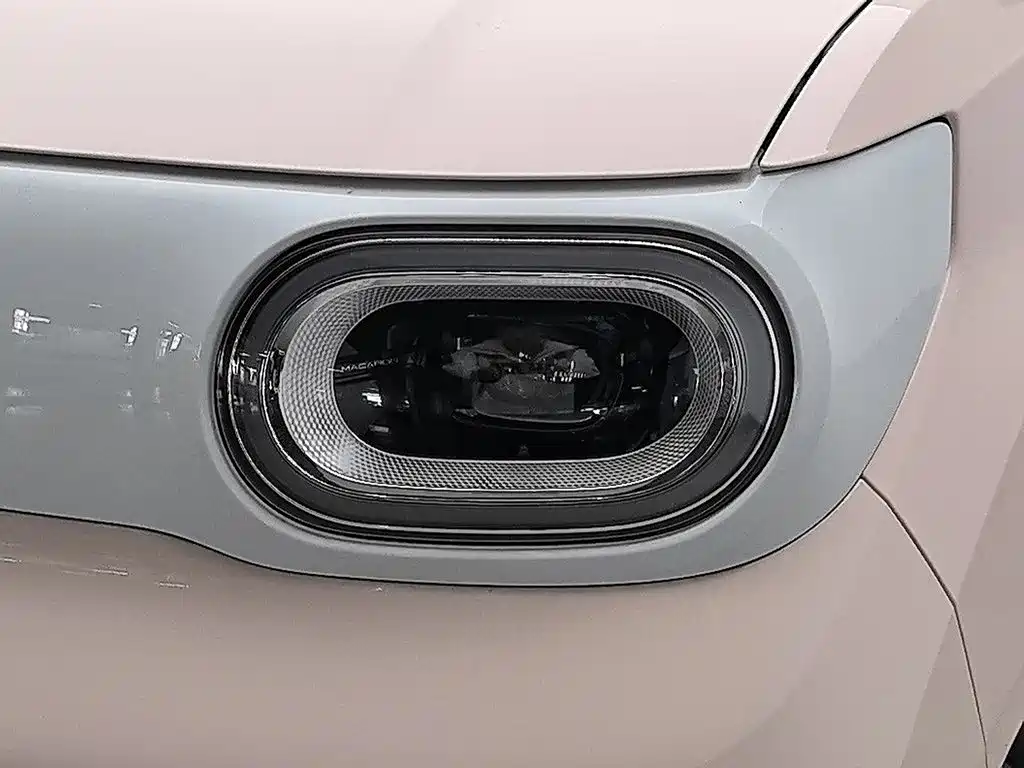 Wuling MINIEV — миниатюра 7