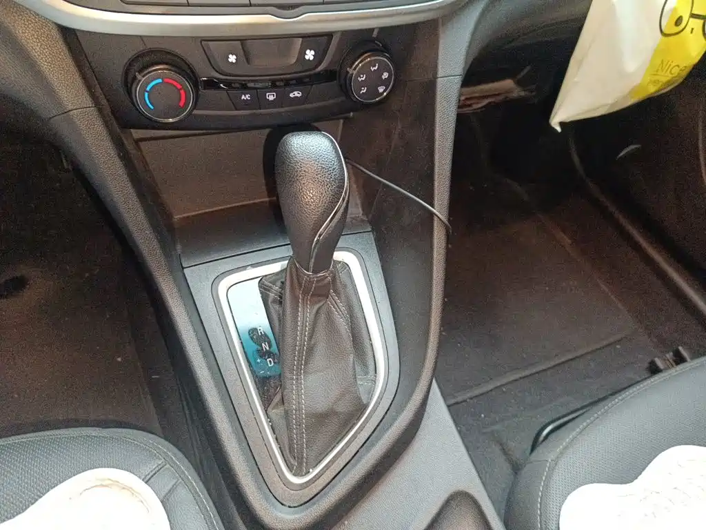 Buick Excelle — миниатюра 15