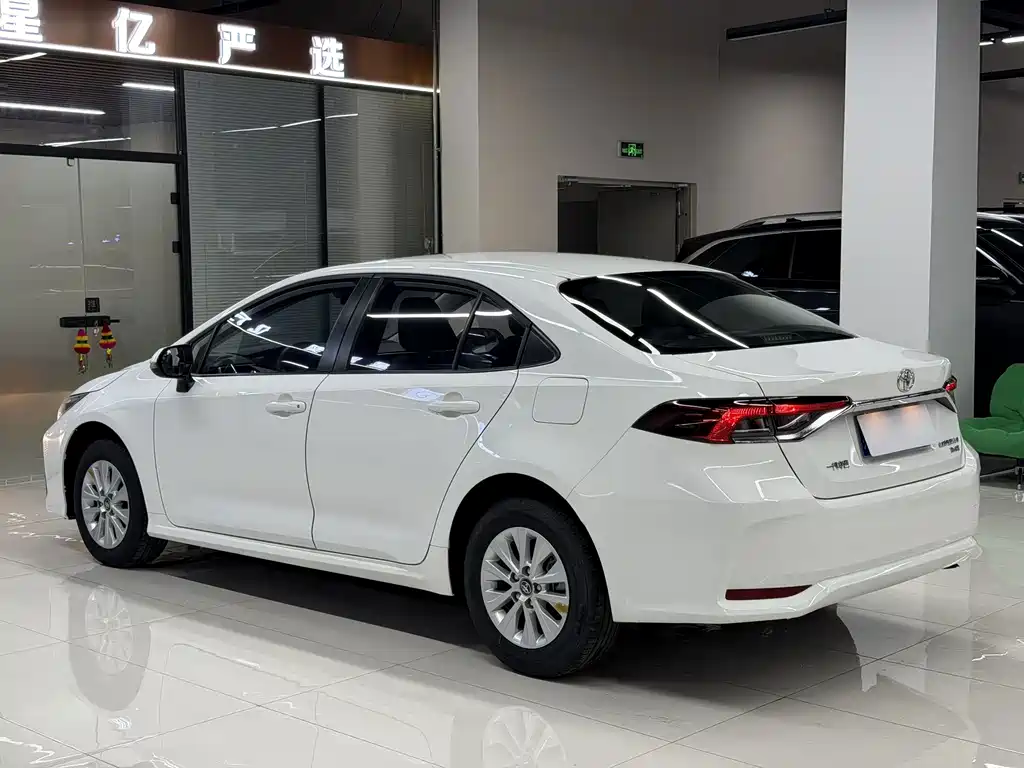Toyota Corolla — миниатюра 21