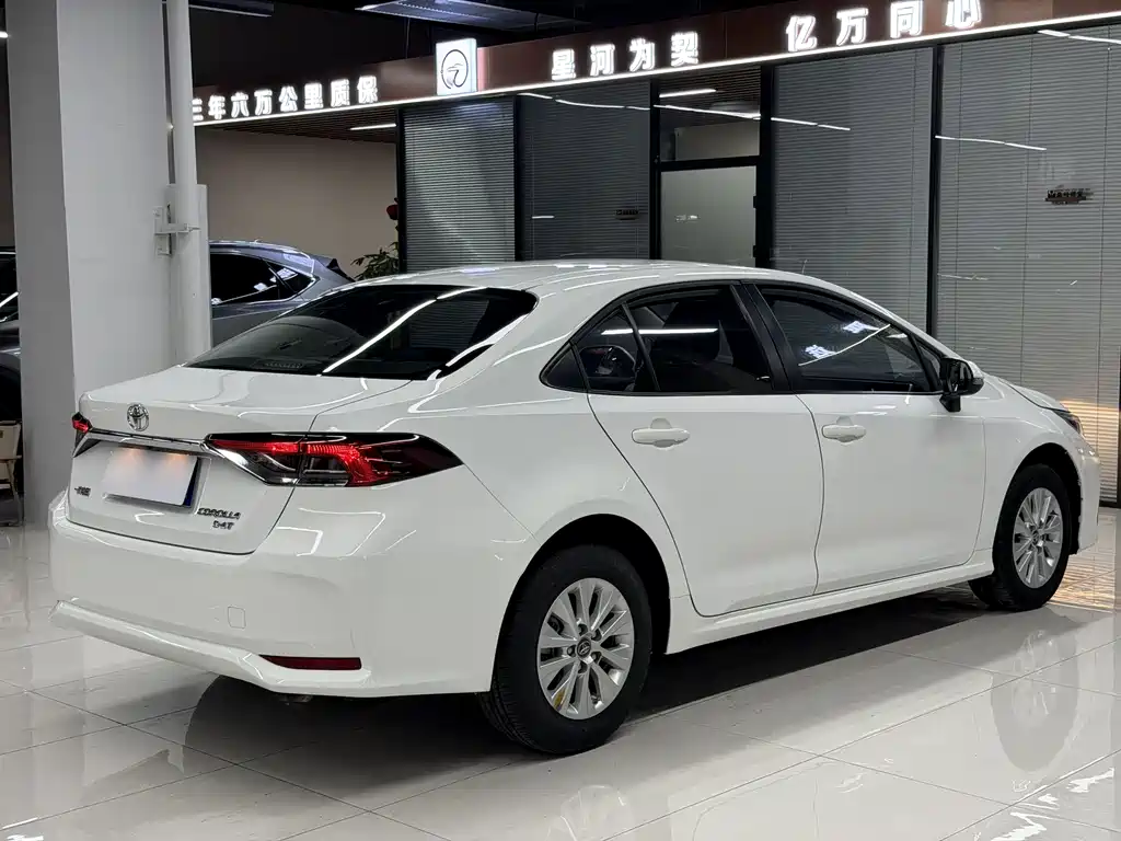 Toyota Corolla — миниатюра 19