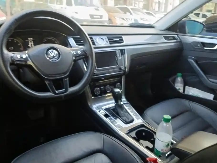 Volkswagen Passat — миниатюра 12