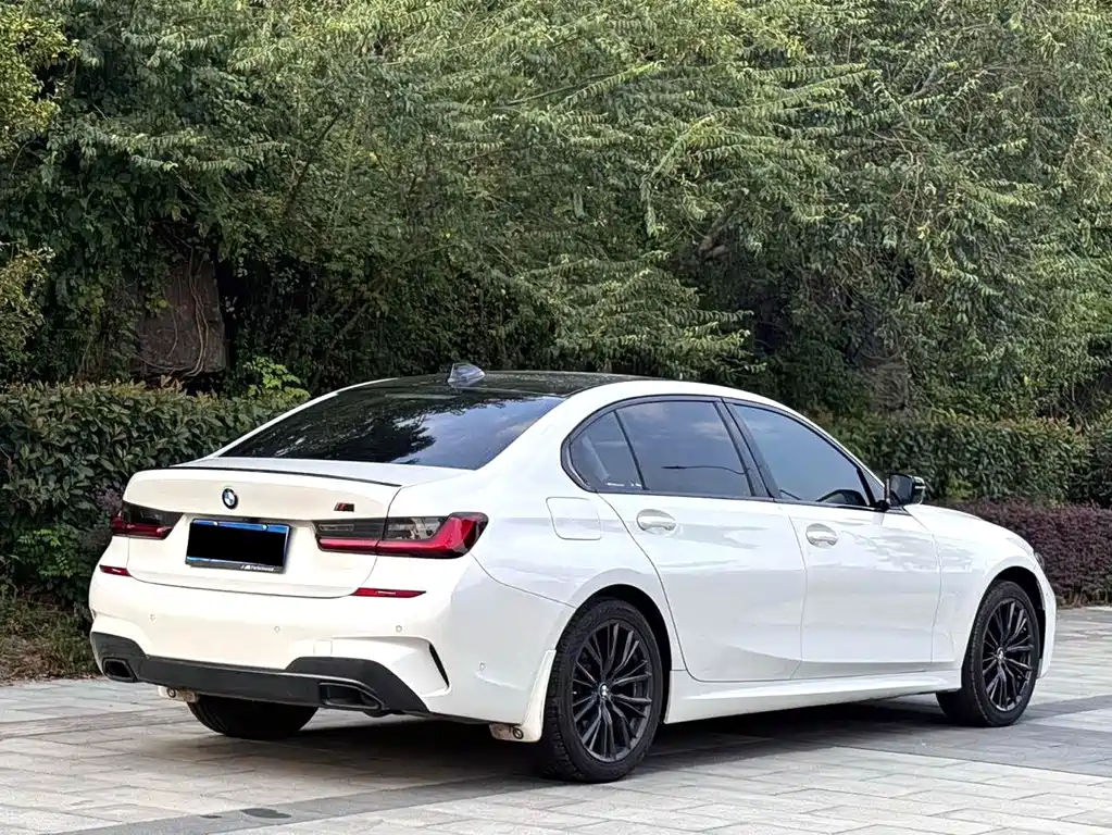 BMW 3 Series — миниатюра 2